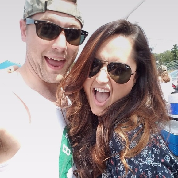 Meet Your Posher - Picture 1 of 1